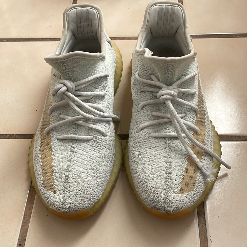 Adidas 350 Yeezy Boost “Hyperspace”